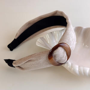 Bandeau en velours automne/hiver pour femme, style rétro, large, avec bouton en acétate - Product Image 4