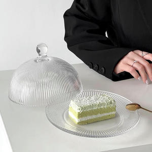 Ins alta calidad grabado transparente pastel postre fruta fiesta plato <span class=keywords><strong>para</strong></span> servir plato <span class=keywords><strong>de</strong></span> vidrio <span class=keywords><strong>para</strong></span> servir plato <span class=keywords><strong>de</strong></span> pastel <span class=keywords><strong>de</strong></span> vidrio con cubierta <span class=keywords><strong>de</strong></span> vidrio - Product Image 2