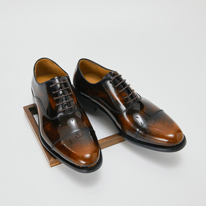 Chaussures de marche formelles pour hommes en cuir de vache, bout pointu, imperméables, doublure respirante, soutien de la voûte plantaire, embout renforcé, semelle extérieure en caoutchouc - Product Image 4