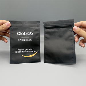 Sachet refermable noir à fermeture éclair avec logo personnalisé, pochette plate à trois soudures, petit sachet refermable en Mylar - Product Image 2