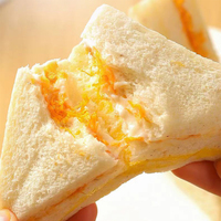 Sandwich petit-déjeuner nutritif, pain de grano de maïs, farine de blé, pack en vrac sucré avec garniture de viande, purée de taro, style burger chinois