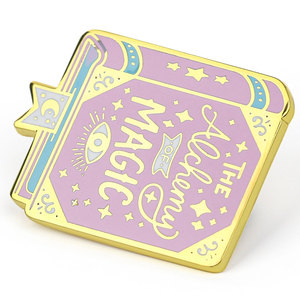 Vograce Produttore Personalizzato Kpop 3D Duro Distintivo In Metallo Patas Dello Smalto Pin - Product Image 4