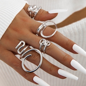 Nuevo Anillo de Perlas Irregulares de Lujo Vintage, Anillo de Flores, Anillos de Aleación para Mujer, Joyería de Moda al por Mayor - Product Image 3