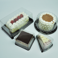 Boîte d'emballage en plastique transparent jetable du fabricant Récipient triangulaire pour gâteau de pâtisserie au fromage pour mousse à emporter à usage alimentaire