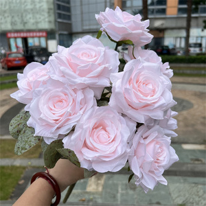<span class=keywords><strong>Bouquet</strong></span> <span class=keywords><strong>de</strong></span> <span class=keywords><strong>roses</strong></span> blanches artificielles FL-099 9 têtes <span class=keywords><strong>de</strong></span> fleurs <span class=keywords><strong>roses</strong></span> <span class=keywords><strong>pour</strong></span> mariage à la maison Noël et Saint Valentin - Product Image 3