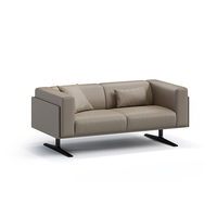 Ensemble de canapés compacts haut de gamme en cuir et tissu, pieds monobloc en bois massif pour hôtel, bureau, salon