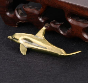 <span class=keywords><strong>Statue</strong></span> de dauphin en bronze vintage, fabrication artisanale, technique de moulage, ornements élégants, vente en gros d'usine - Product Image 2