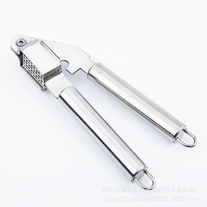 Presse-ail manuel en acier inoxydable épaissi, outil de cuisine facile à utiliser, durable, pour usage domestique, lavage à la main uniquement - Product Image 3