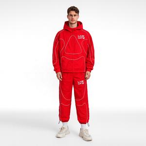 Tuta Sportiva Personalizzata con Giacca con Zip in Nylon e Pantaloni Jogger, Set con Striscia Riflettente 3M, Tuta Antivento per Uomo - Product Image 1