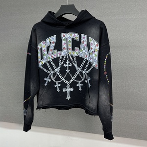 Sweat à capuche surdimensionné en coton imprimé noir personnalisé pour homme, style streetwear, en molleton bouclette avec strass, effet délavé à l'acide - Product Image 1