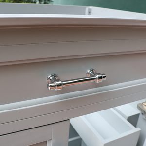 ตู้เก็บของกระจก 2 ประตู สไตล์นอร์ดิกโมเดิร์น สำหรับห้องนั่งเล่นและห้องรับประทานอาหาร ตู้ข้างเคาน์เตอร์ครัวแบบโมดูลาร์  บุฟเฟต์  ลามิเนต  สำหรับห้างสรรพสินค้า - Product Image 2