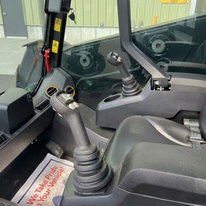 Minicargadora con Motor Diésel, Capacidad de 1247L, Color Amarillo, Equipo de Construcción con Alta Potencia de Excavación de 2500 kg - Product Image 4