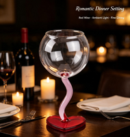 Verre à vin rouge en verre transparent avec base en forme de cœur, tige torsadée et courbe en S, pour décoration de table de mariage, fête ou dîner