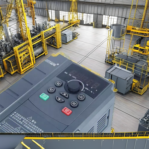 Inversor de Frecuencia Variable (VFD) Solar de 4kW-5.5kW para Bomba, Monofásico 220V, Control FVC, IP20, Uso Industrial para Sistemas de Motor - Product Image 2