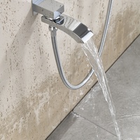 Ensemble de douche encastré 3 voies chromé avec pommeau de pluie carré, bras mural, levier dissimulé, douchette carrée et bec cascade