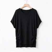 T-shirt noir en ramie torsadé pour femme, coupe décontractée à épaules tombantes et manches courtes, vente en gros, fabricant de vêtements personnalisés pour femmes, en vrac