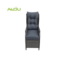 Chaise blanche de loisirs de poly rotin de chaise/fauteuil de jardin scandinaves extérieurs d'Audu