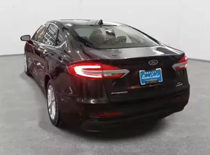 Ford Fusion Híbrido SE 2024 Usado, Volante a la Izquierda, Asientos de Cuero, Cámara Trasera - Product Image 2