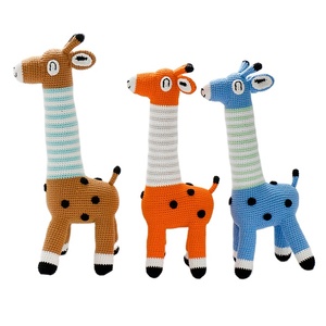 Venta al por mayor bebé ganchillo <span class=keywords><strong>Amigurumi</strong></span> <span class=keywords><strong>jirafa</strong></span> juguetes <span class=keywords><strong>de</strong></span> peluche 100% hecho a mano ecológico hilo <span class=keywords><strong>de</strong></span> algodón tejido Animal juguete - Product Image 1