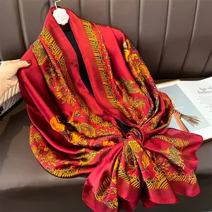 Nieuw Product Dame Mode Zijde Bedrukte Sjaals Chinese Rode Print Geïmiteerde Sjaals 180*90Cm Grote Custom Vrouwen Zijden Sjaal