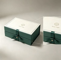 Boîte cadeau rigide personnalisée avec logo, ruban vert et blanc, emballage en papier pour cadeaux d'affaires de fin d'année, emballage personnalisé avec logo