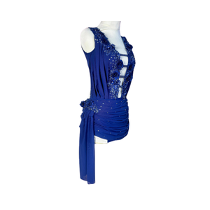 Experimente una comodidad y una elegancia inigualables con la ropa de ballet lírico Tracey, hecha de nailon y spandex elásticos en color azul marino. - Product Image 2