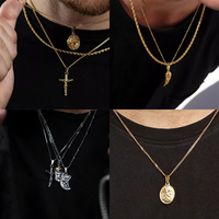Collier Pendentif Tendance Personnalisé en Acier Inoxydable Plaqué Or 18K avec Boussole Lion Trident Saint Christophe et Pièce de Monnaie pour Hommes