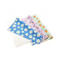 Tablier et blouse en PU imprimé doux pour enfants, avec doublure tricotée imperméable, écologique et résistant à l'abrasion, motifs personnalisés disponibles