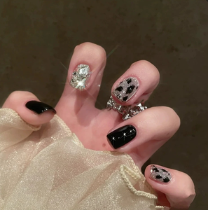 Lot <span class=keywords><strong>de</strong></span> 24 <span class=keywords><strong>faux</strong></span> ongles carrés courts en ABS, motif léopard noir, avec strass argentés - Product Image 4