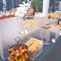 Fantaisie Banquets De Fête De Mariage Acrylique Table Gâteau Dessert Traiteur Présentoir Buffet Rack Titulaire Acrylique Alimentaire Présentoir