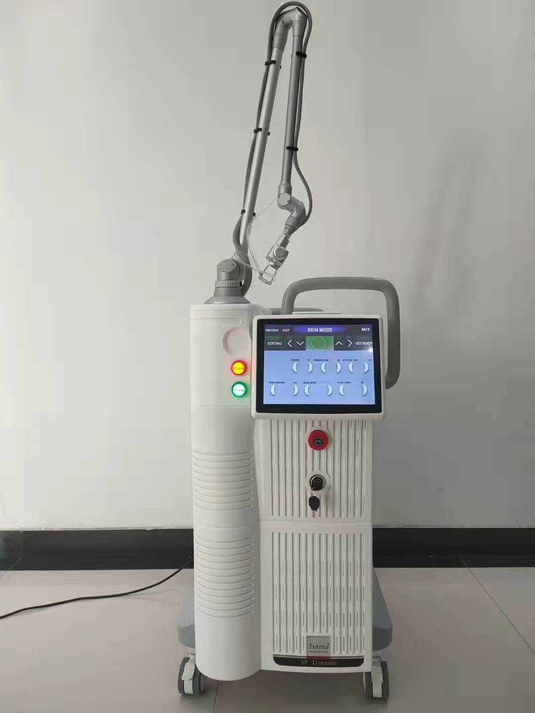 CE Professional salon use scar removal skin resurfacing co2 fractional laser co2 fractional co2 laser machine