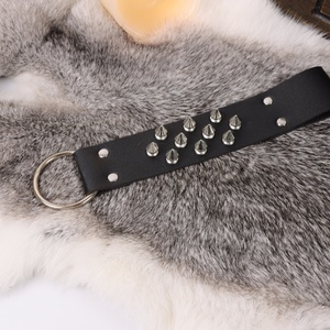 Breloque de ceinture en cuir style punk, pendentif de taille gothique avec rivets tête de mort, accessoire de costume rock, décoration de jupe de motard, noir - Product Image 2