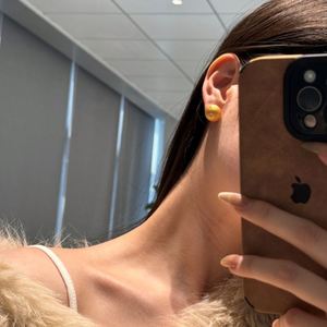 Pendientes de Plata S925 con Baño de Oro de 22K, Diseño Personalizado Dylam, con Zirconia 5A en Forma de Bola y Hexagrama, para Chicas y Mujeres - Product Image 2