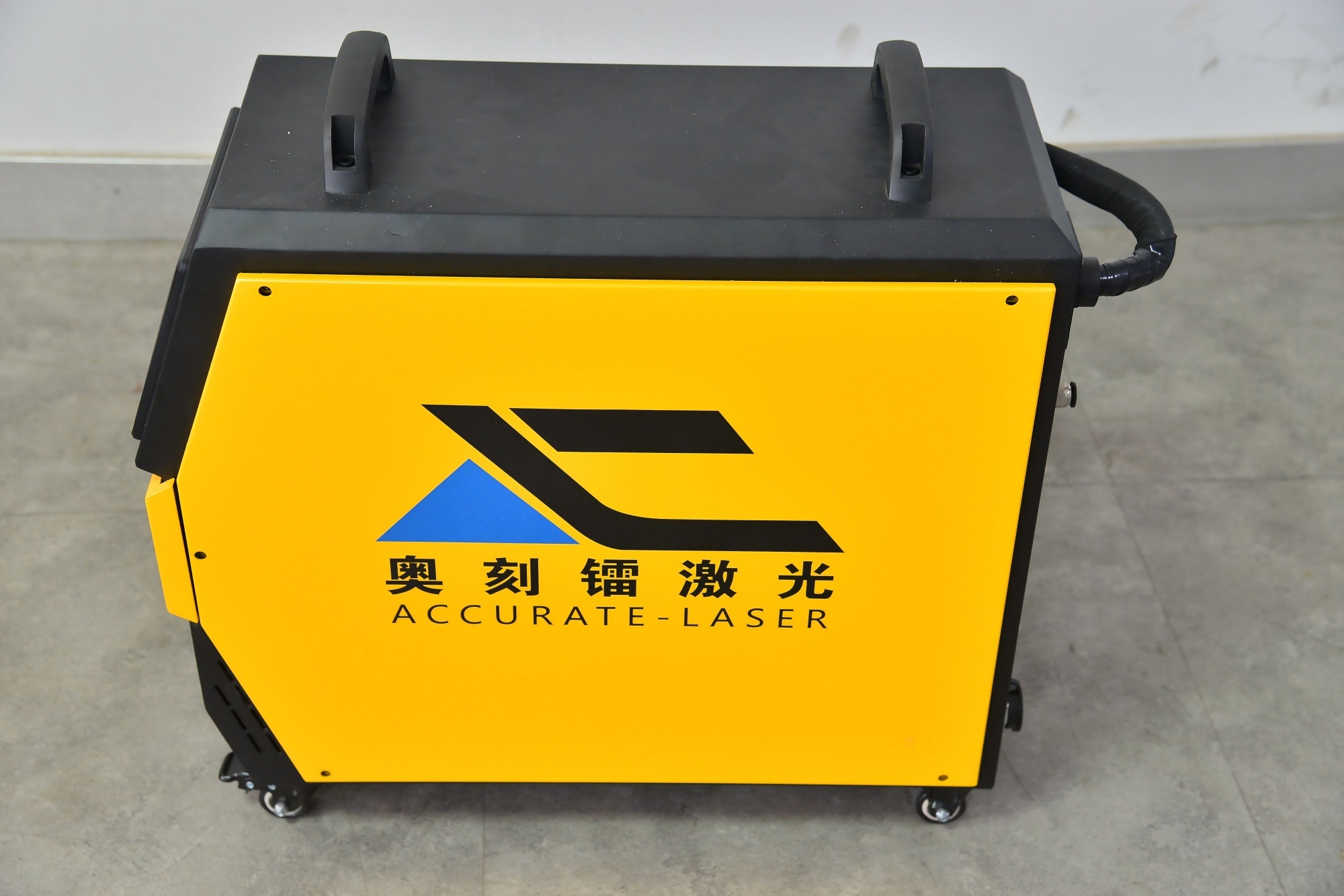 Laser Welders Mini Handheld Fiber Laser Welding Machine With Air Cooling Small Portable With Low Price · image 5