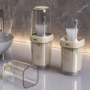 Étui de voyage pliable pour brosse à dents Life, 101-200 ml, étanche, portable, pour usage en salle de bain et pour bain de bouche - Product Image 3