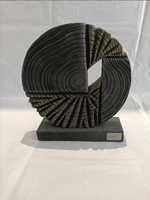 Sculpture d'art abstraite en bois d'arbre, sculptée à la main, texture mixte, noir patiné et or, ornement de table