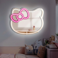 Miroir mignon au design nouveau avec lumière LED, lumière néon personnalisée, miroir LED décoratif pour la chambre des filles, salle de bain