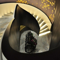 2025 nouvelle conception d'escalier d'arc incurvé en marbre intérieur personnalisé de l'usine de Foshan