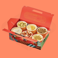 Boîte en papier kraft avec poignée, logo personnalisé imprimé, vente en gros, boîtes à rabat robustes jetables avec revêtement aqueux, prix d'usine
