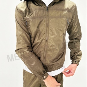 Custom Wholesale Blank <b>Jacket</b> Windbreaker Tracksuit Set Streetwear <b>Zip</b> <b>up</b> <b>Jackets</b> and Nylon Pants Two Piece Windbreaker Suits - Product Image 1