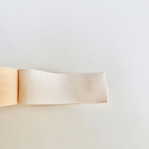 Cinta <span class=keywords><strong>de</strong></span> Óxido <span class=keywords><strong>de</strong></span> <span class=keywords><strong>Zinc</strong></span> <span class=keywords><strong>de</strong></span> Algodón Súper Adhesiva, Hipoalergénica, Vendaje Tensoplast con Patrón Impreso <span class=keywords><strong>para</strong></span> Primeros Auxilios, Uso Unisex, Precio <span class=keywords><strong>de</strong></span> Fábrica - Product Image 3