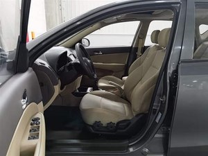 <span class=keywords><strong>Hyundai</strong></span> <span class=keywords><strong>i30</strong></span> Usado con Transmisión Automática, Volante a la Izquierda, Asientos de Tela, Faros LED, Cámara Trasera - Diésel - Product Image 3