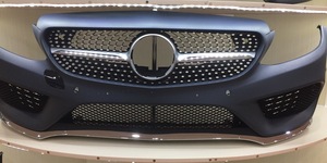 Kit Paraurti Anteriore Aftermarket Verniciato Nero con Griglia Diamantata o Stile GT R per <span class=keywords><strong>Mercedes</strong></span> Classe <span class=keywords><strong>C</strong></span> W205 AMG <span class=keywords><strong>2014</strong></span> - Product Image 3