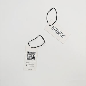 Étiquettes cadeaux en papier écologiques sur mesure, finition gaufrée, logo personnalisé, conception gratuite, couleurs blanc et noir pour jeans - Product Image 3