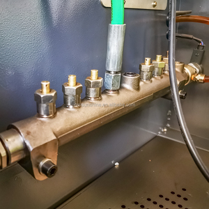 <span class=keywords><strong>CRS</strong></span>-<span class=keywords><strong>200C</strong></span> 고성능 교류 발전기 테스트 벤치 <span class=keywords><strong>CRS</strong></span>-<span class=keywords><strong>200C</strong></span> 디젤 인젝터 테스트 벤치 OEM <span class=keywords><strong>Crs</strong></span>-<span class=keywords><strong>200c</strong></span> 커먼 레일 인젝터 테스트 벤치 - Product Image 4