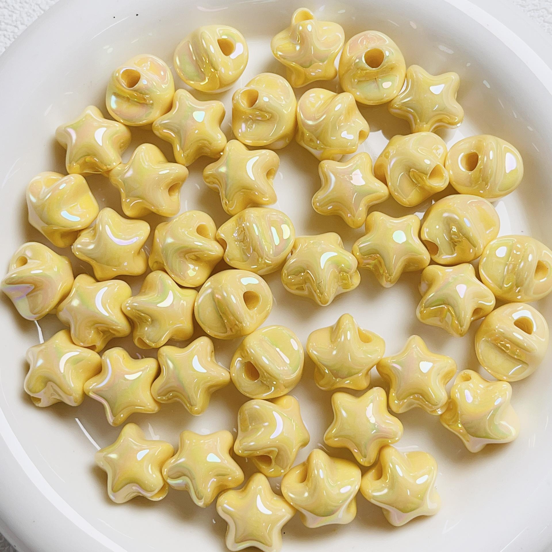 สีเหลือง