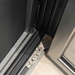 Fenêtre Deioux à protection UV, verre à double vitrage avec revêtement Low-E, cadre en aluminium, isolation thermique, économie d'énergie - Product Image 2
