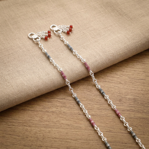 Chaînes de cheville élégantes pour femmes, design Payal argenté, bijoux ethniques traditionnels indiens, vente en gros - Product Image 3