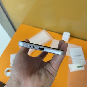 Camon50 Pro โทรศัพท์มือถือระบบ Android 15 หน้าจอ 6.8 นิ้ว แรม 24GB ความจุ 512GB แบตเตอรี่ 6000mAh กล้อง 50MP+32MP รองรับ 4G LTE ปลดล็อคแล้ว รองรับซิมคู่ - Product Image 5