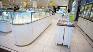 Tienda de exhibición de lujo Diseño Personalizado Fancy White Jewelry Store Showcase Nice Counter - Product Image 6